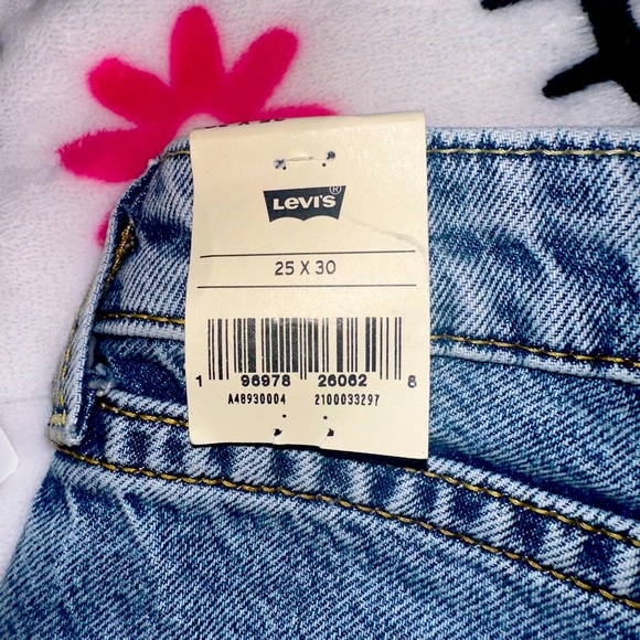 Denim - Levi jeans